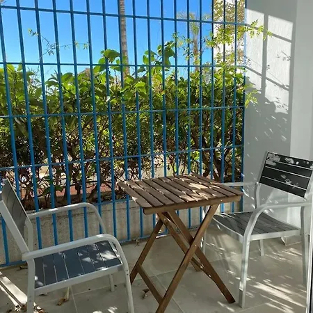 Apartment Modern 1 Bed In Port & Pool Estepona